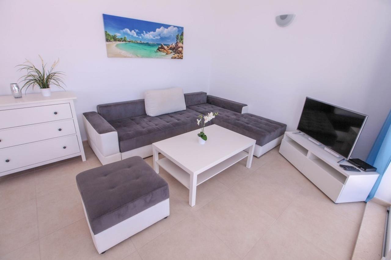 Apartments Zoya クレック エクステリア 写真