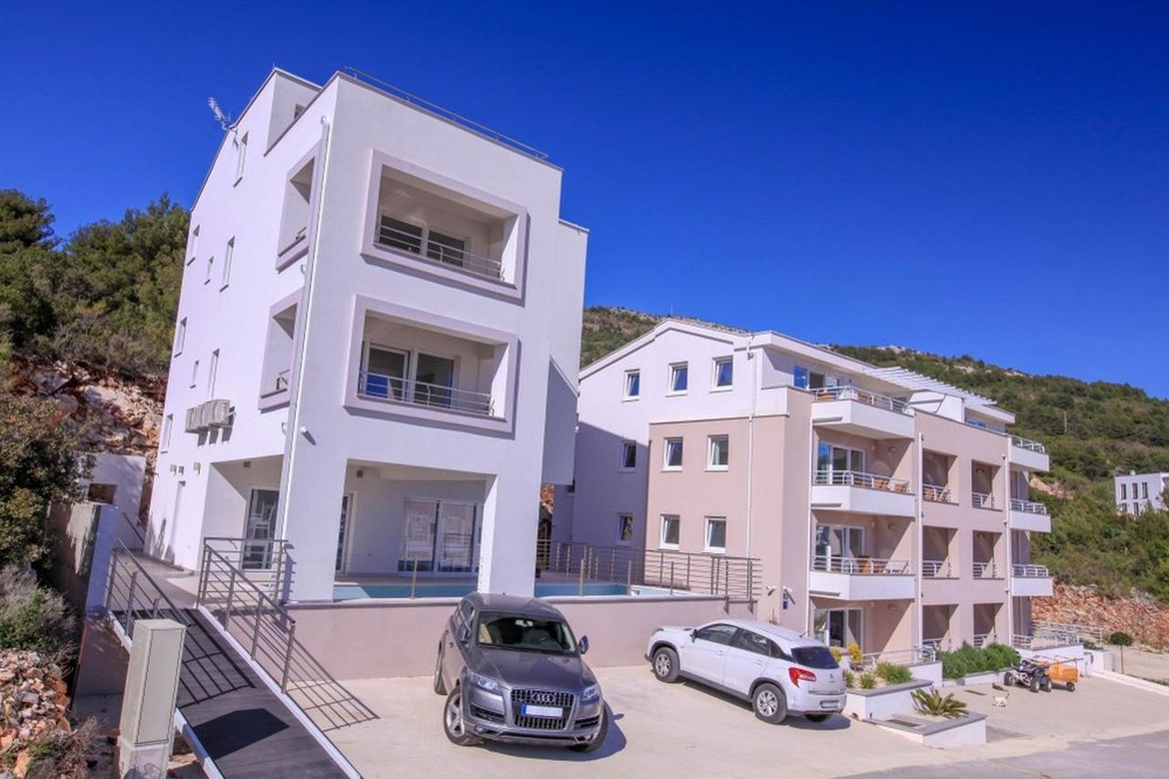 Apartments Zoya クレック エクステリア 写真