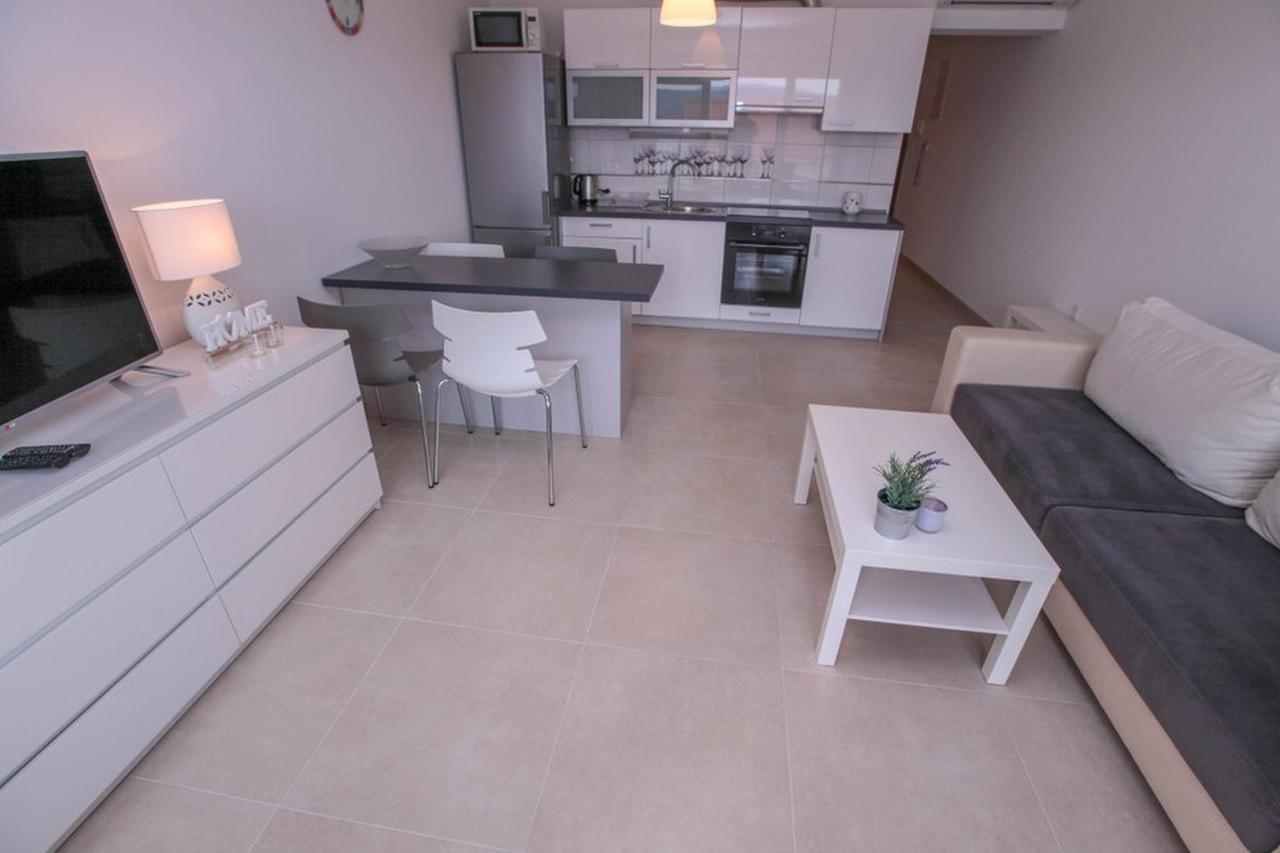 Apartments Zoya クレック エクステリア 写真