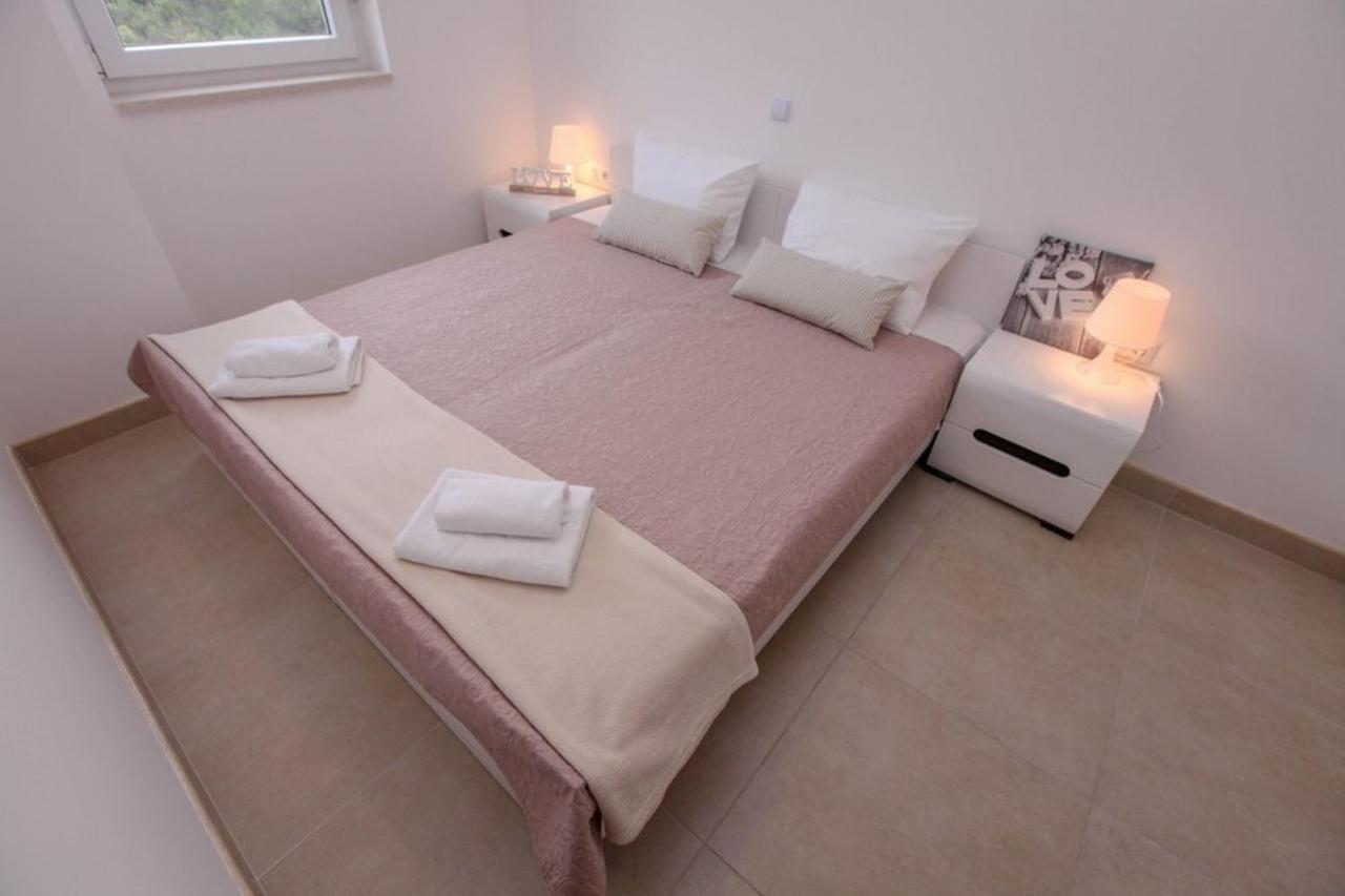 Apartments Zoya クレック エクステリア 写真